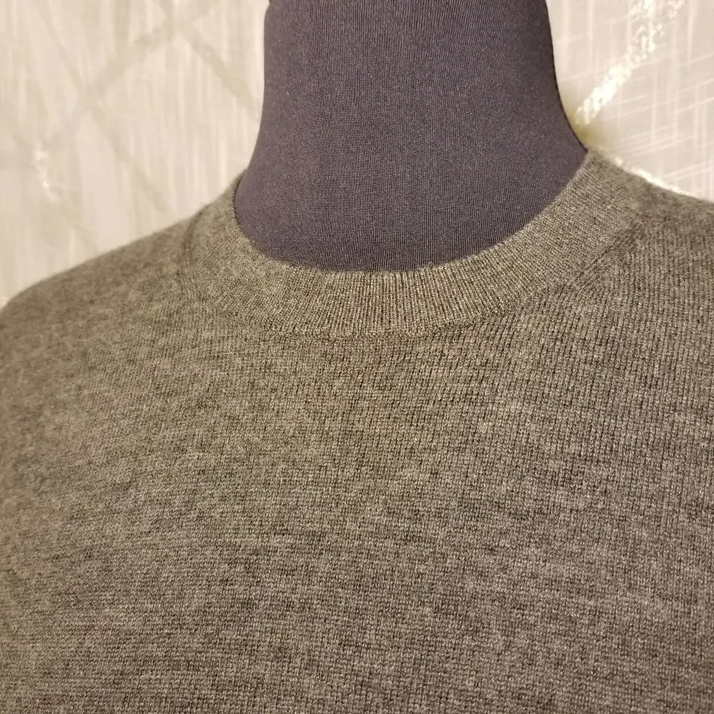 Banana Republic Fine Merino Wool Sweater Men XL Gray Crewneck Preppy Fall Winter